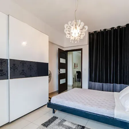 2 Bedroom Maisonette