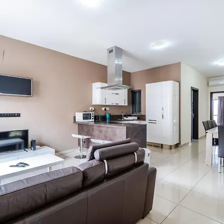2 Bedroom Maisonette